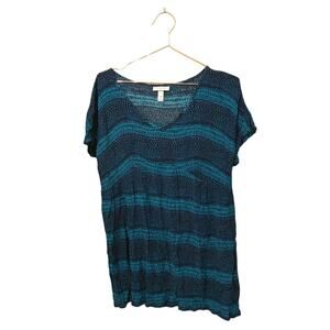 Liz Lange Maternity multi color blue short sleeved blouse size medium